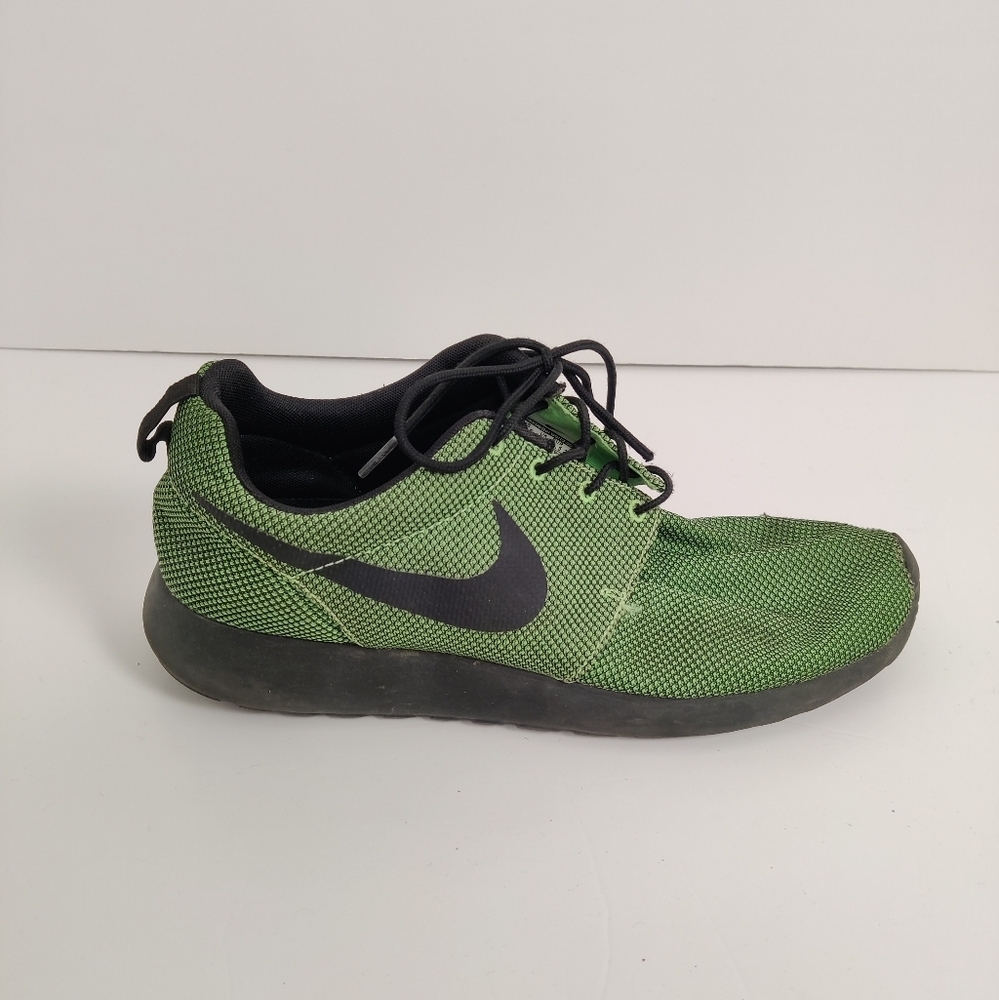 Nike Roshe Run Green Size 11.5 - 511881-304 Athletic Activewear